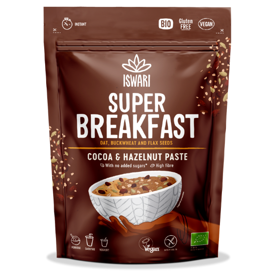 Super Breakfast Cacao & Hazelnut Butter – organic gluten-free oat and nut mix for a creamy porridge.