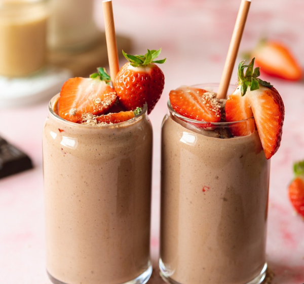 Healthy breakfast bowl made with organic Super Breakfast cacao and hazelnut butter blend.